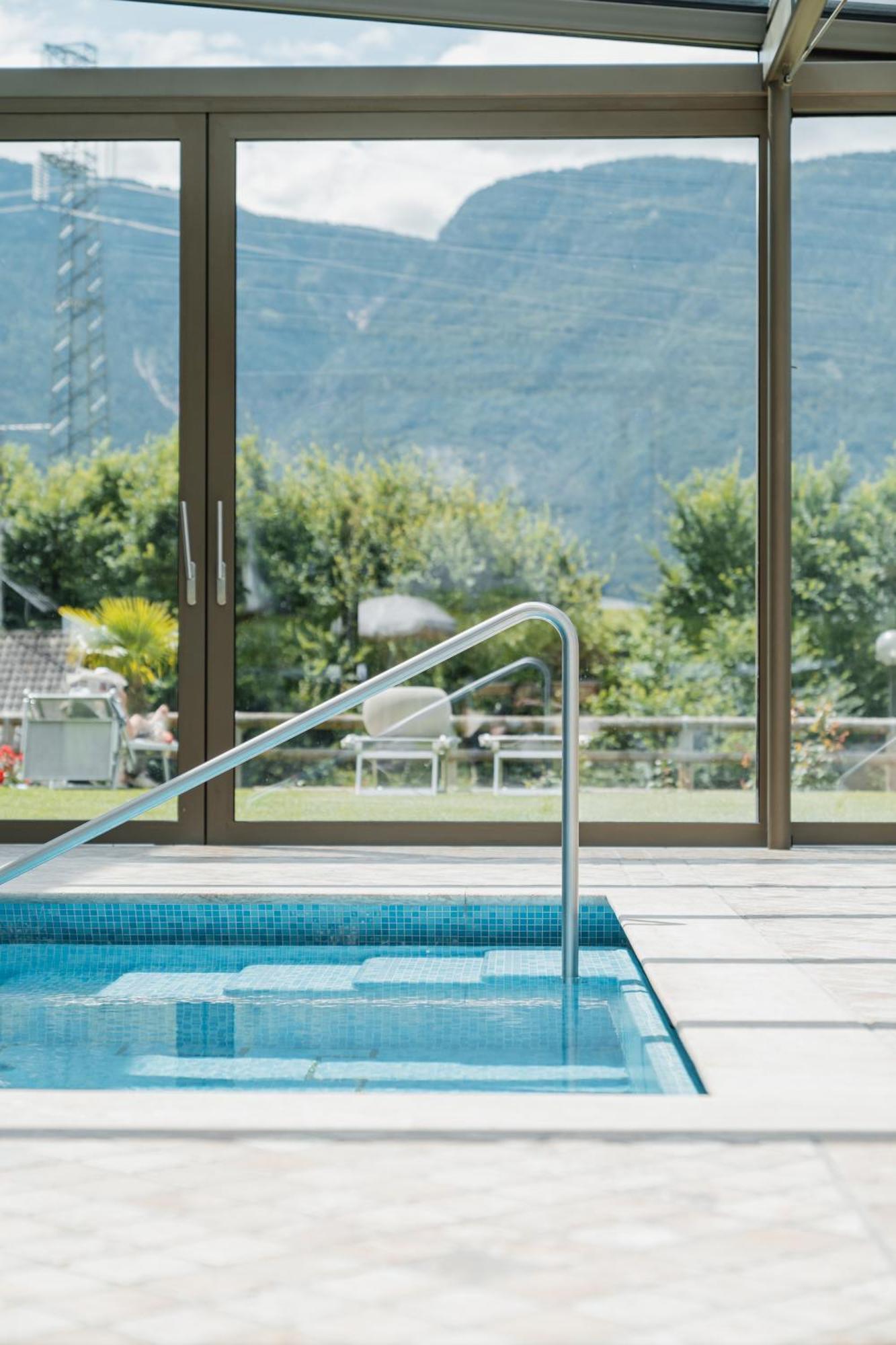 Hotel Girlanerhof 아피아노 술라 스트라다 델 비노 외부 사진