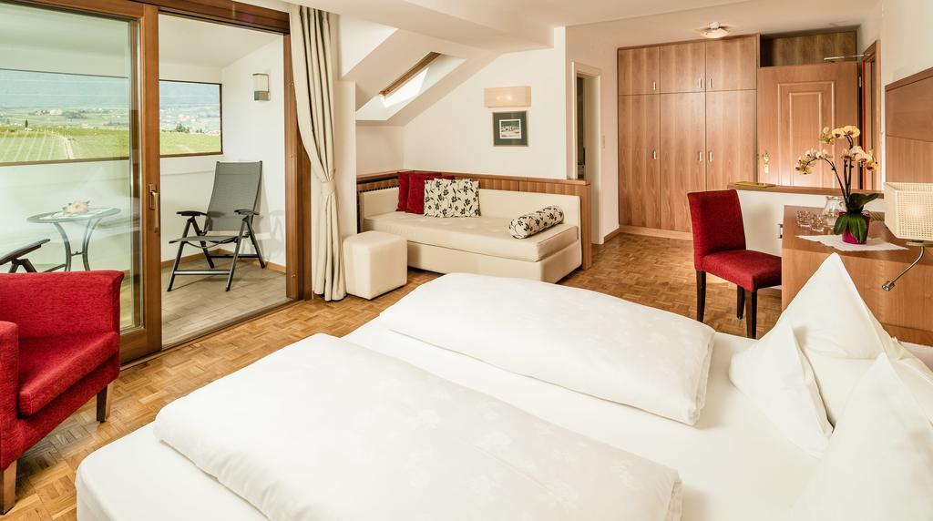 Hotel Girlanerhof 아피아노 술라 스트라다 델 비노 객실 사진